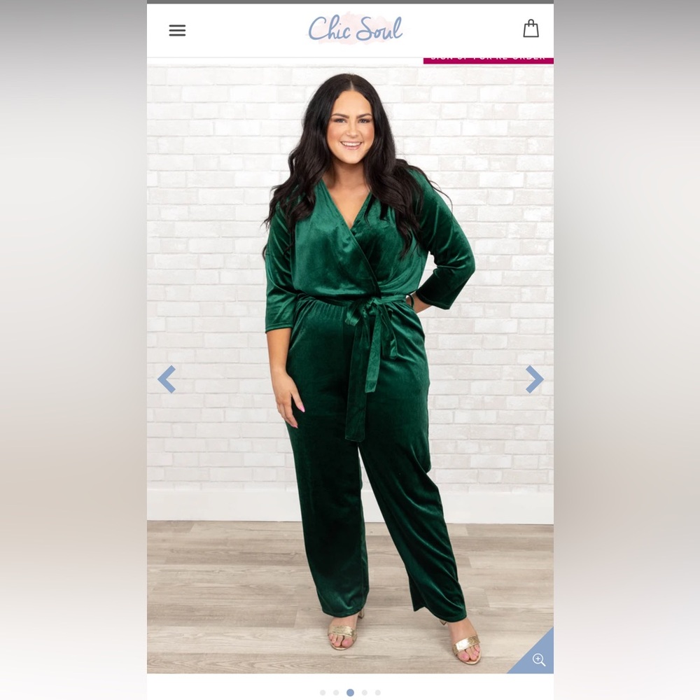Green Velvet jumpsuit. NEVER WORN!